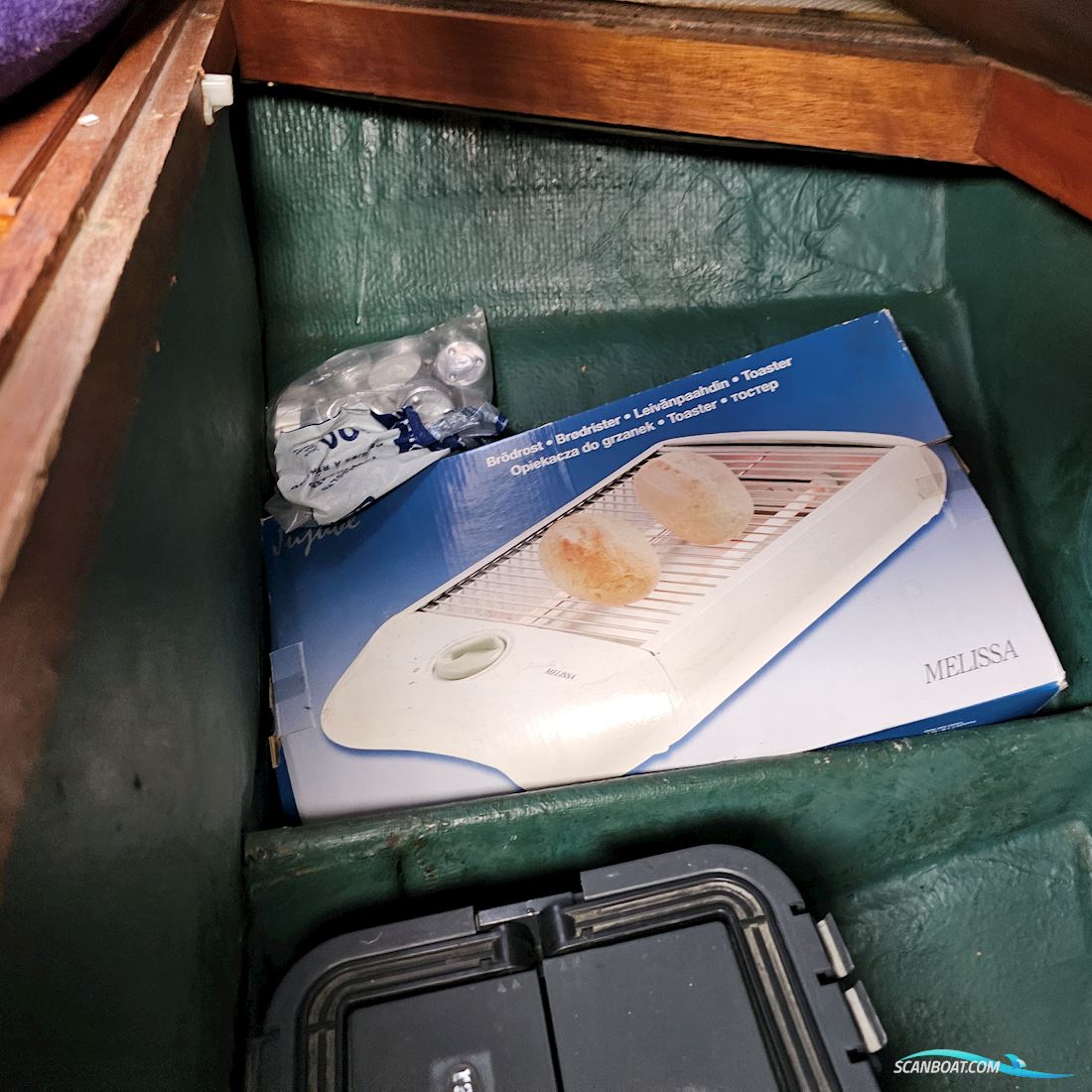 Coronet De Luxe 24 Cabin, i April Nyere Mercury Motor