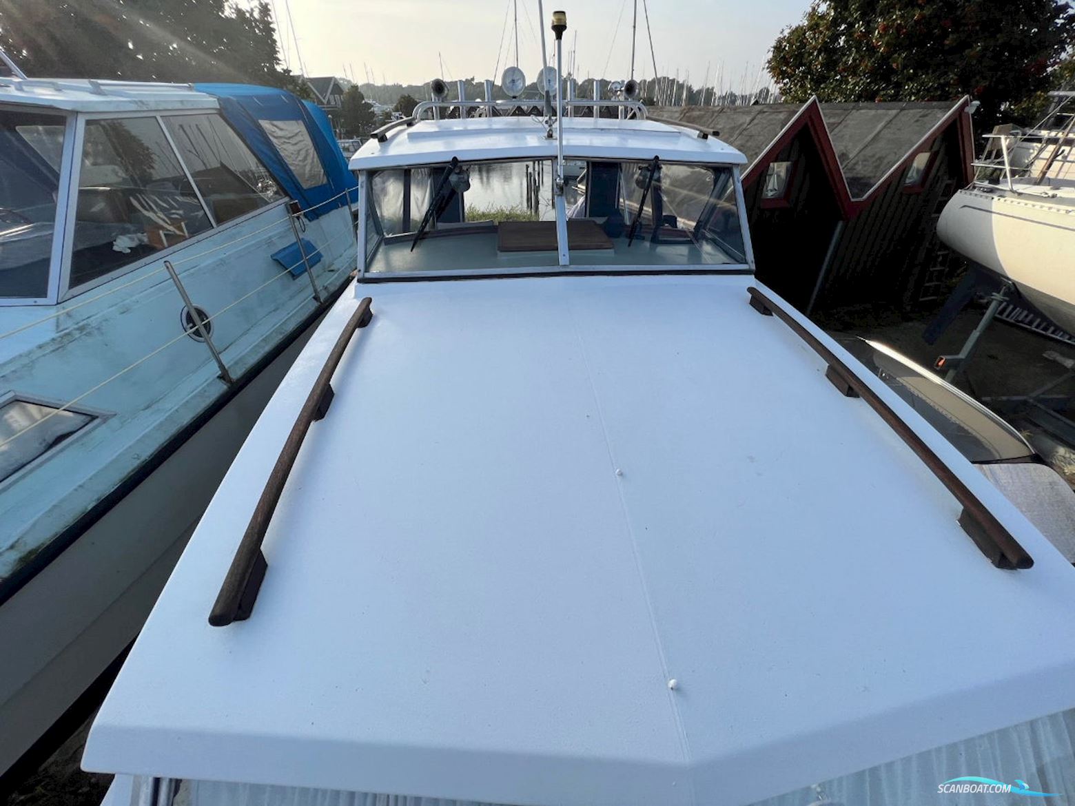 Coronet De Luxe 24 Cabin