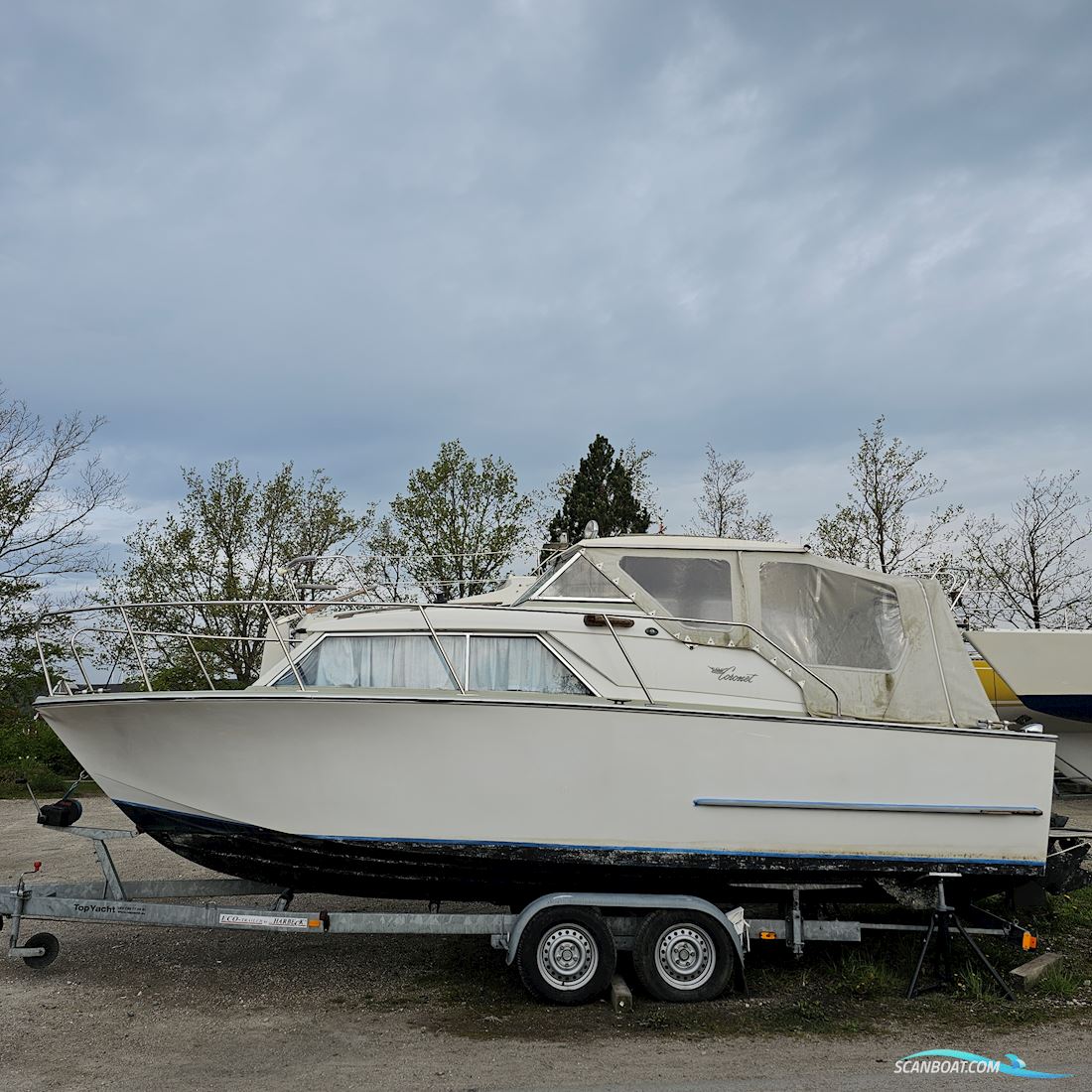 Coronet De Luxe 24 Cabin