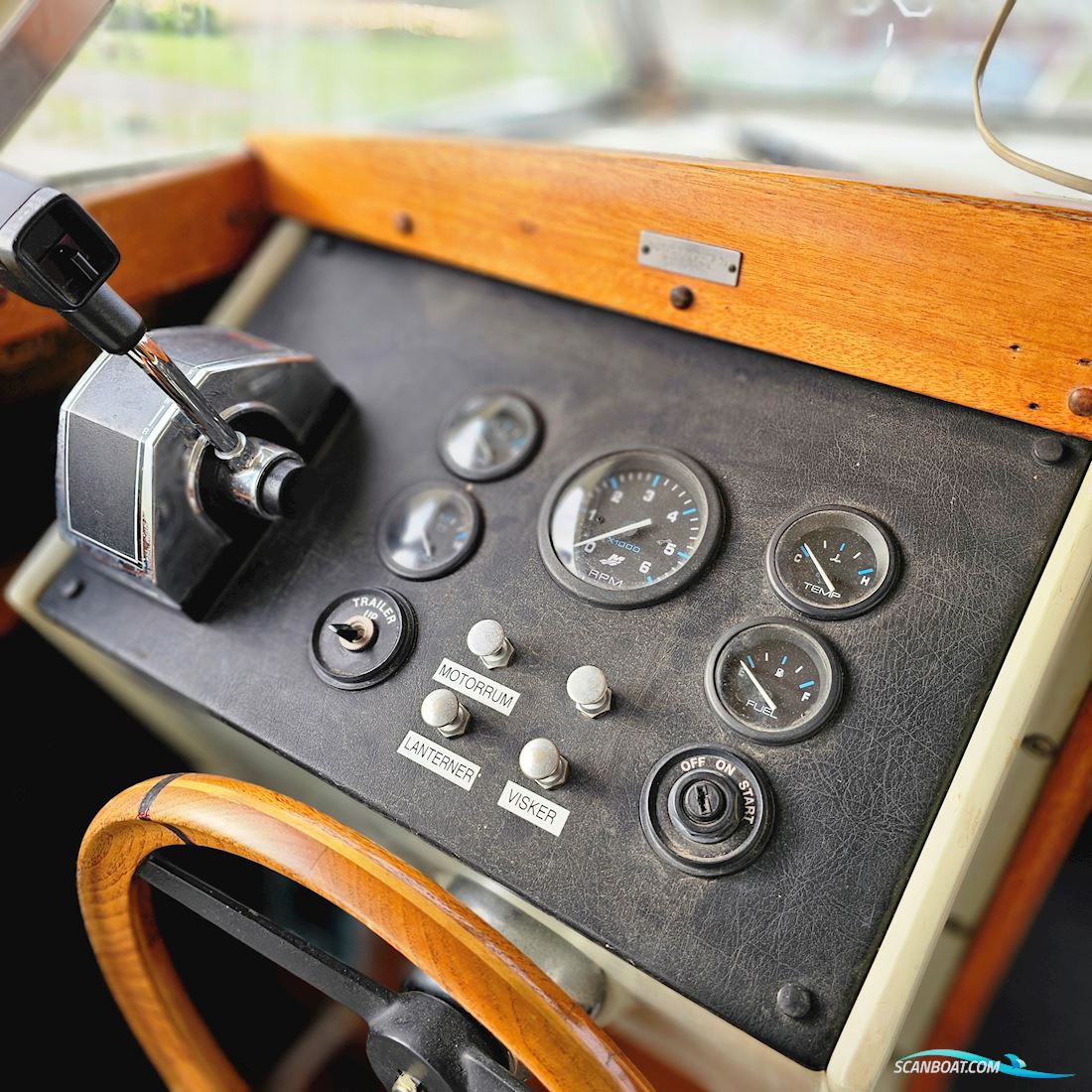 Coronet De Luxe 24 Cabin, Super billigt April tilbud nyere Mercury motor