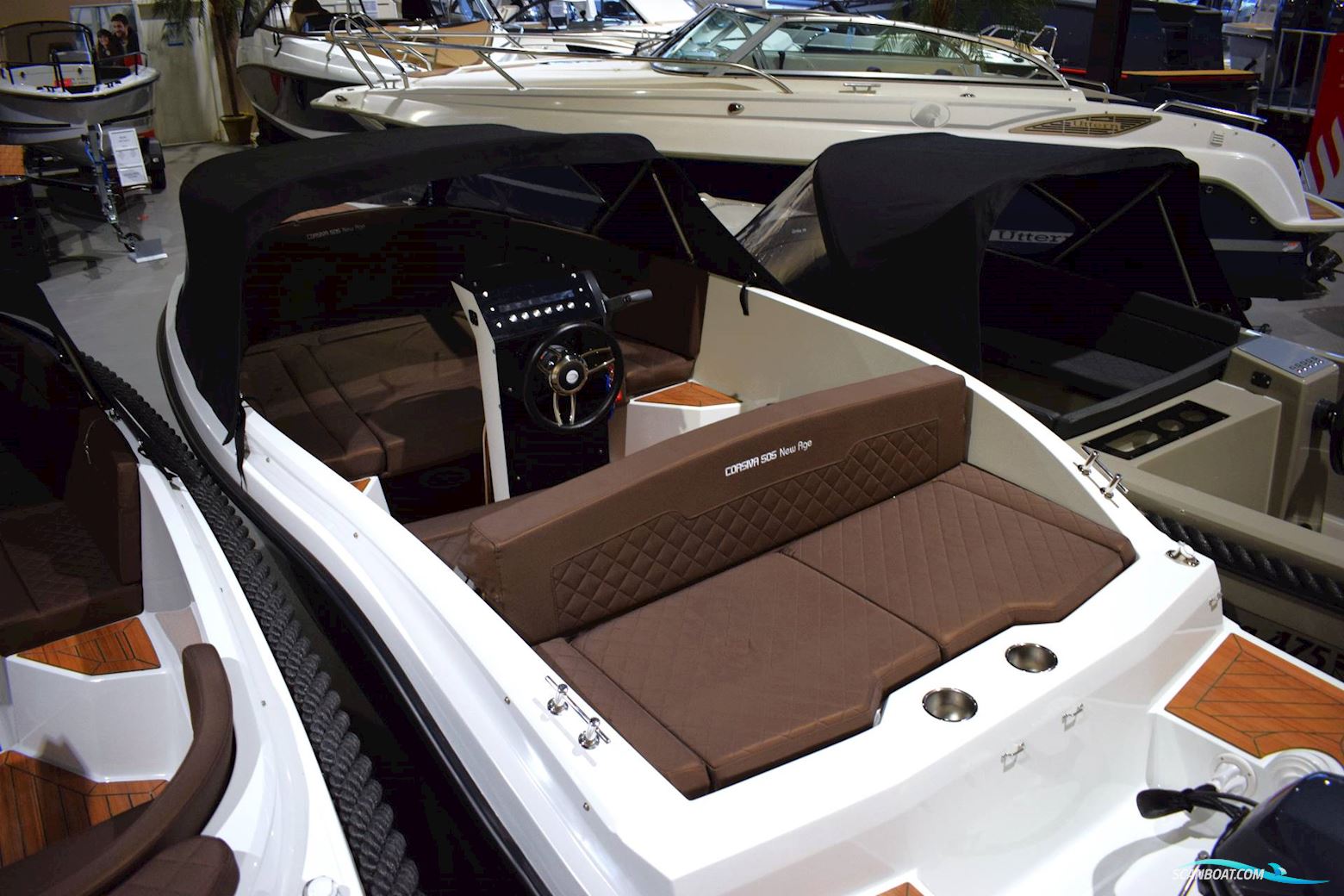 Corsiva 505 New Age - 25 HK Yamaha/Udstyr