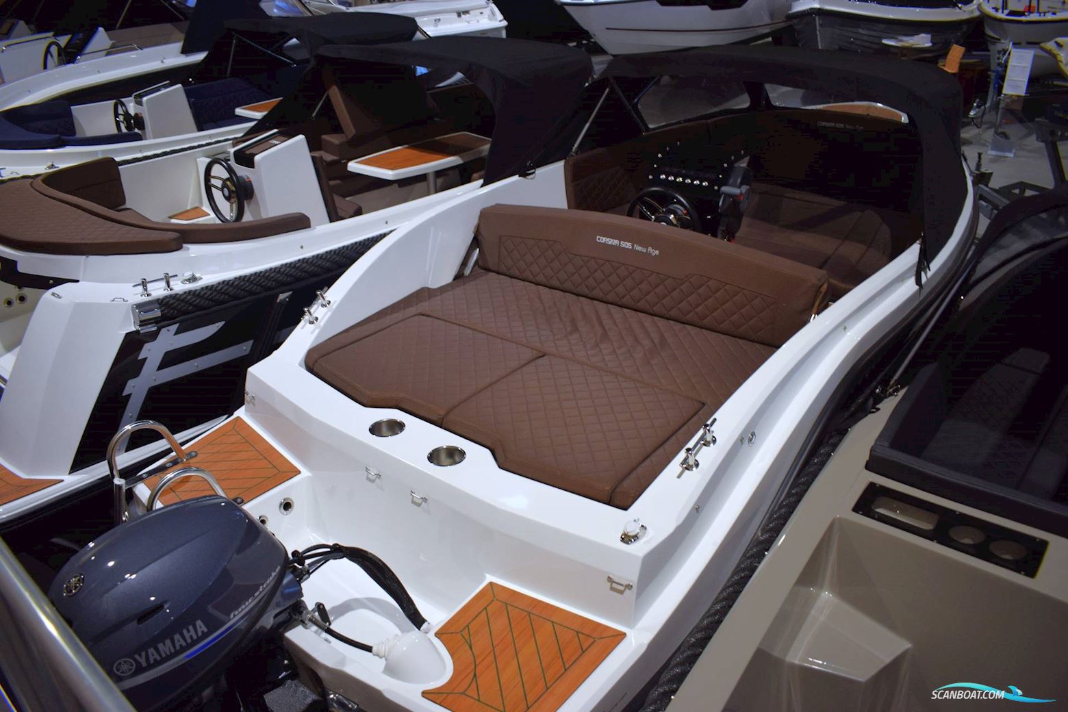 Corsiva 505 New Age - 25 HK Yamaha/Udstyr
