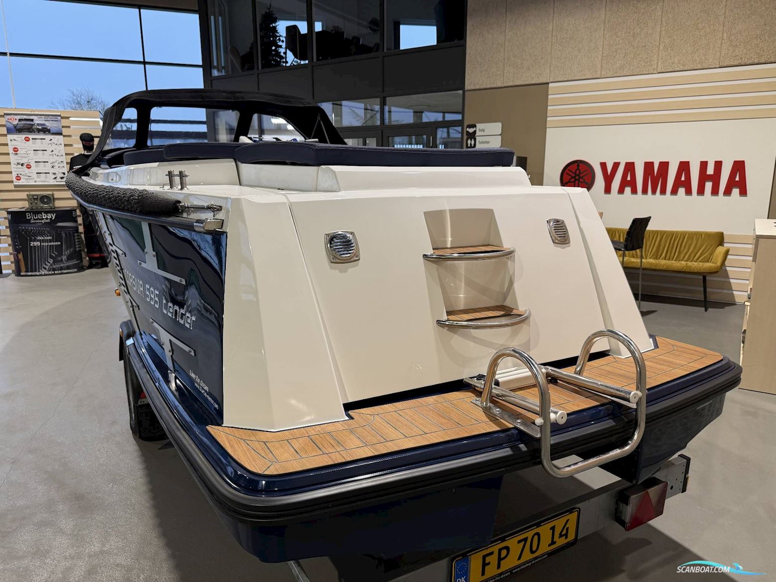 Corsiva 595 Tender - 40 HK Yamaha/Udstyr