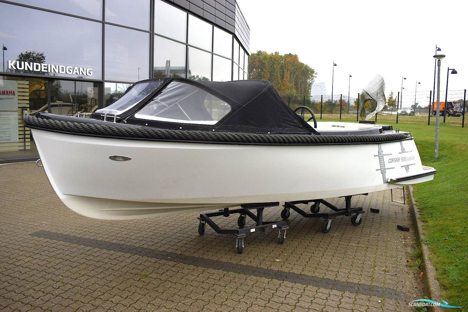 Corsiva 595 Tender 2017 - 25 HK Yamaha/Udstyr