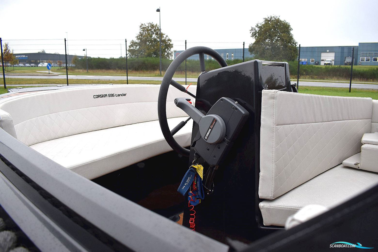 Corsiva 595 Tender 2017 - 25 HK Yamaha/Udstyr