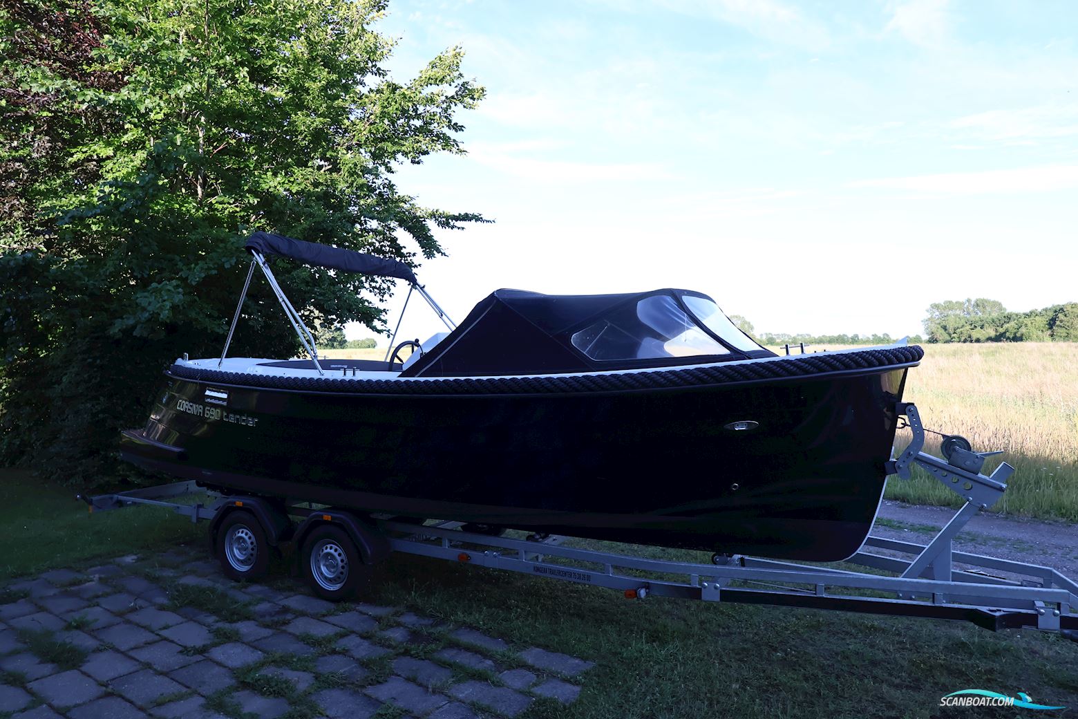 Corsiva 690 Tender 2020 70HK