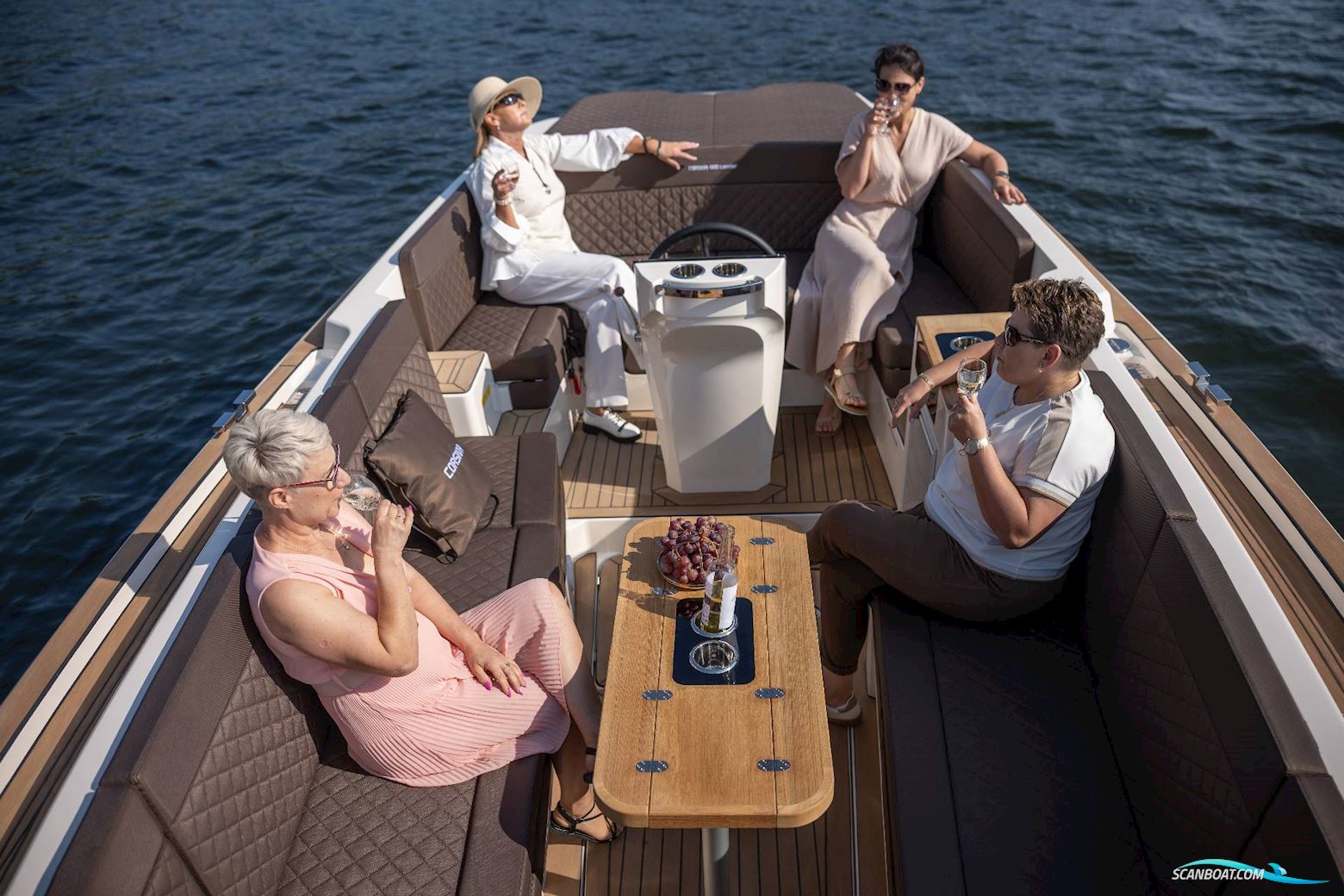 Corsiva 800 Tender - 40 HK Yamaha/Udstyr