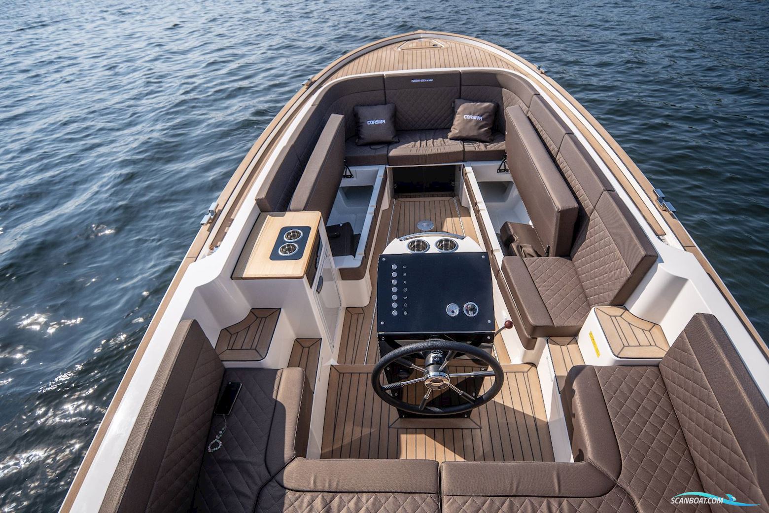 Corsiva 800 Tender - 40 HK Yamaha/Udstyr