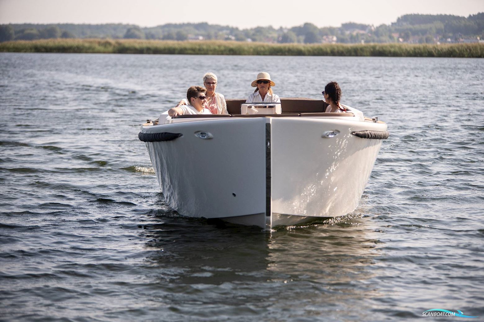 Corsiva 800 Tender - 40 HK Yamaha/Udstyr