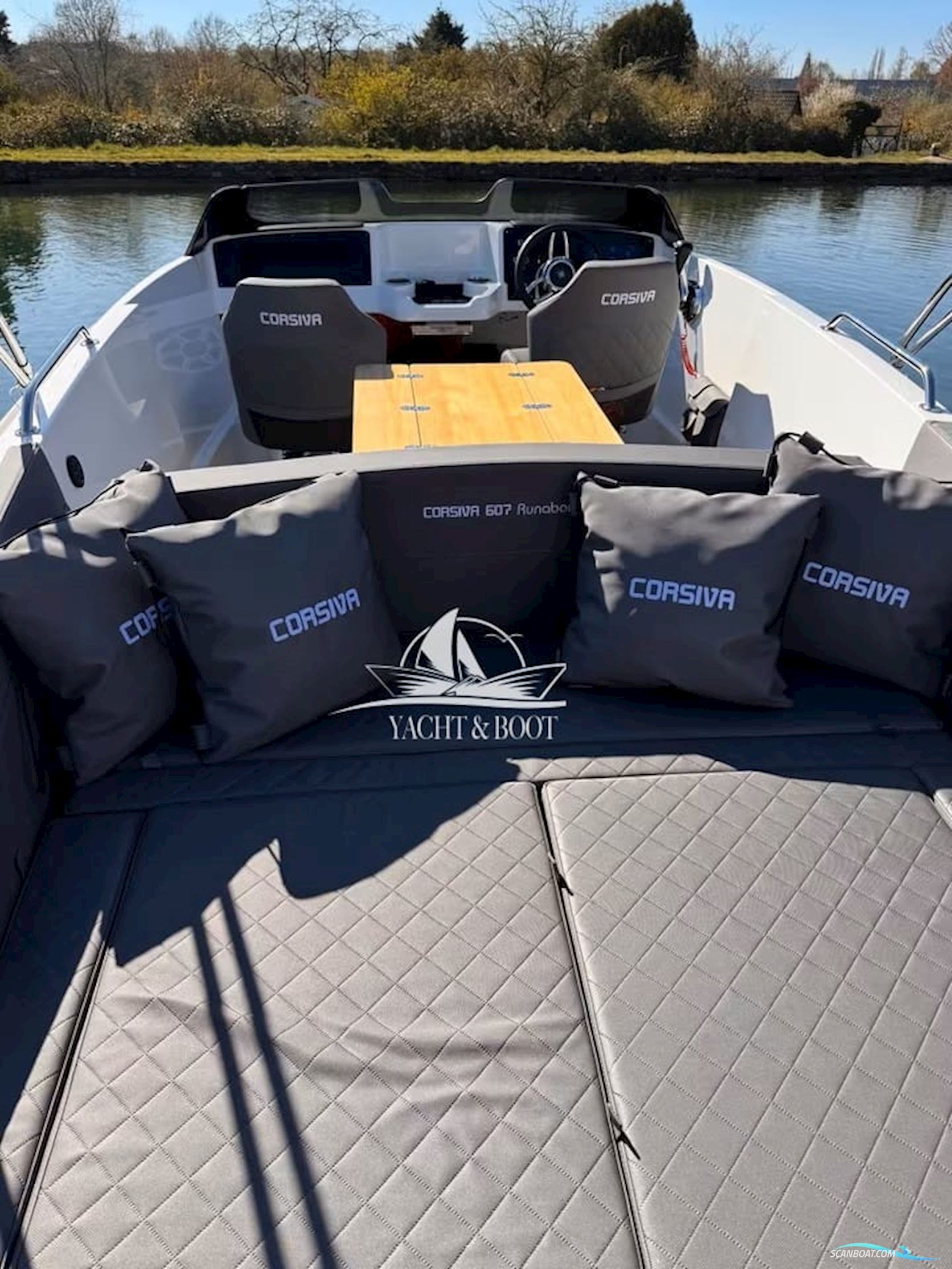 Corsiva Yachting 607 Runabout