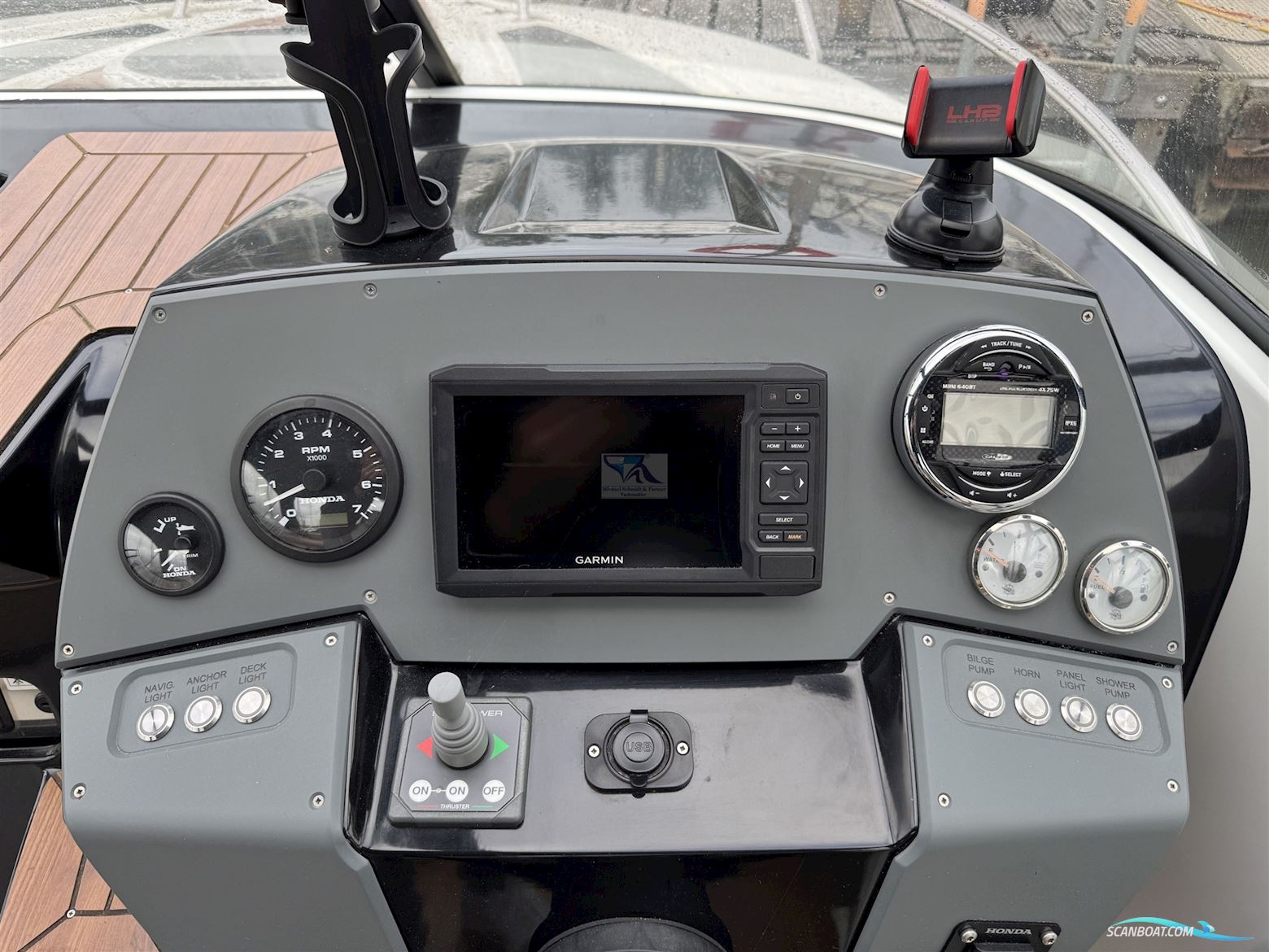 Corsiva Yachting Coaster 600 DC