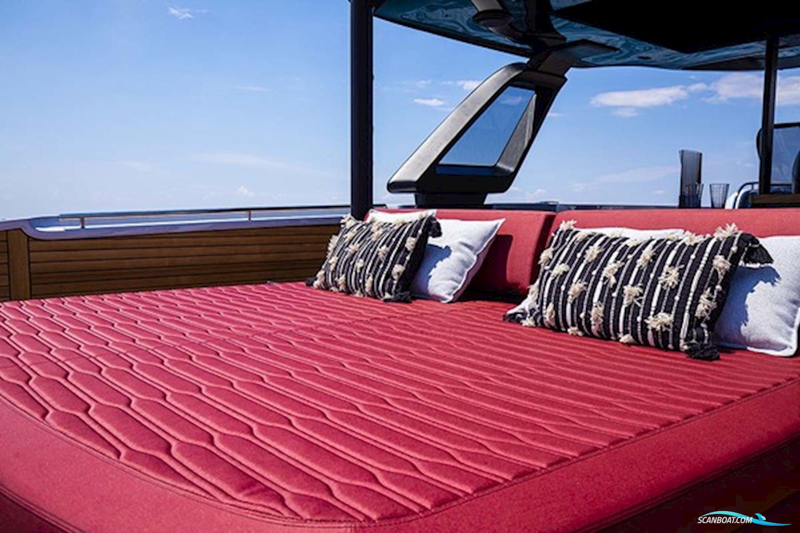 Cranchi A46 LT - Preorder fra