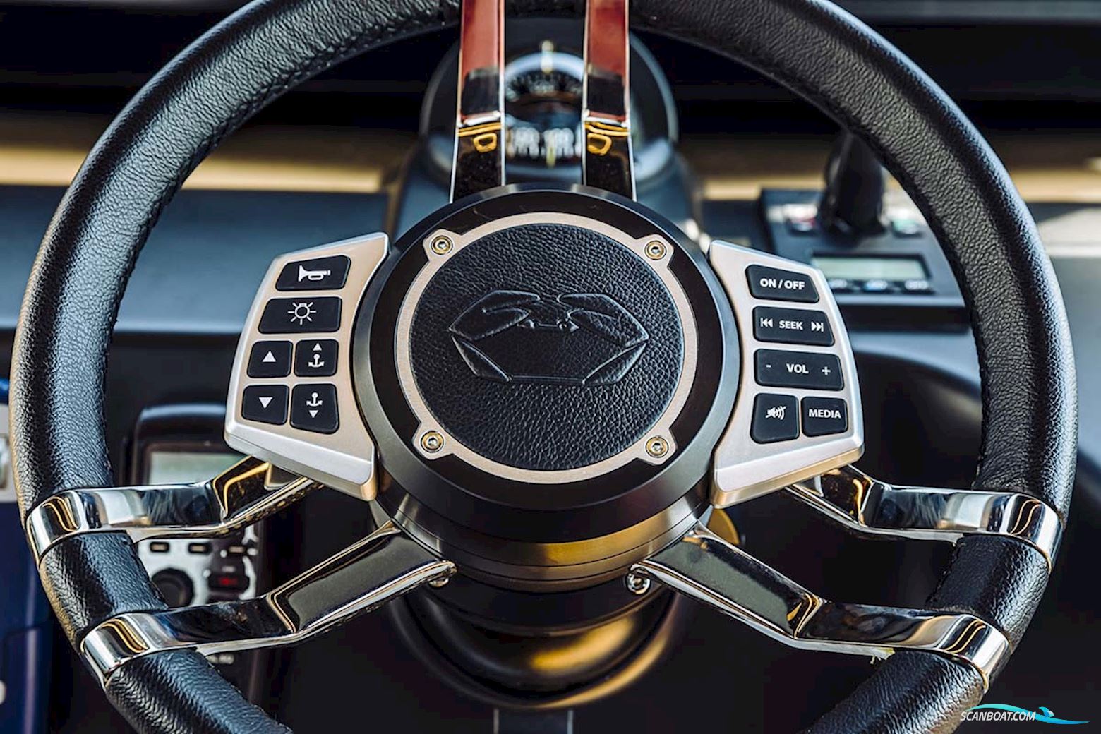 Cranchi A46 LT - Preorder fra