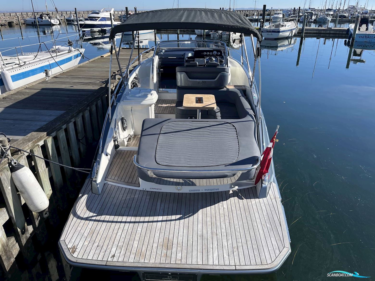 Cranchi E30 Endurance (2021) YDERLIGERE NEDSAT