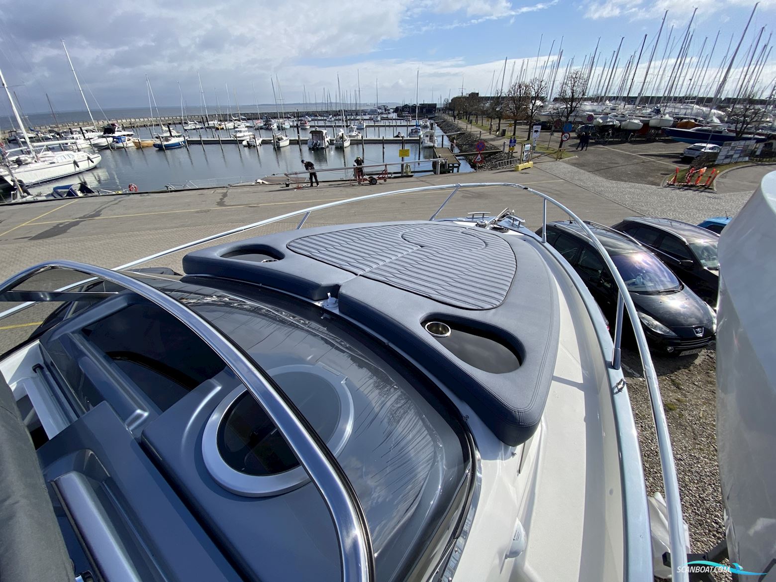 Cranchi E30 Endurance (2021) YDERLIGERE NEDSAT