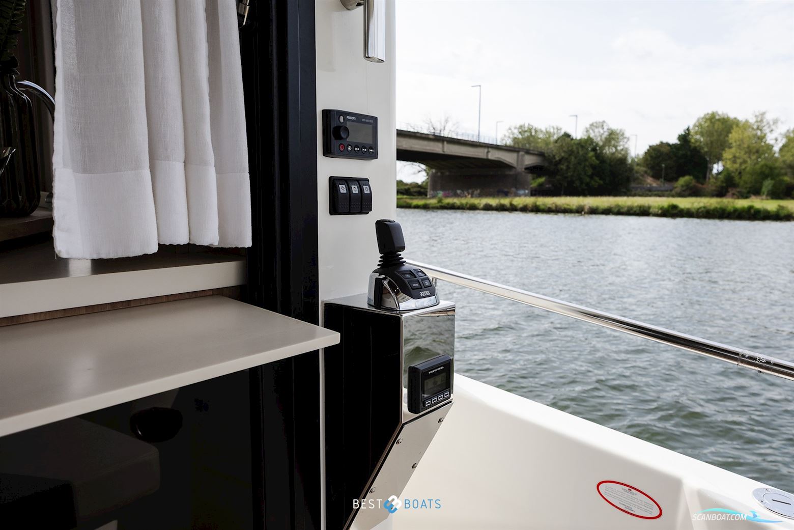 Cranchi Eco Trawler 43 Long Distance