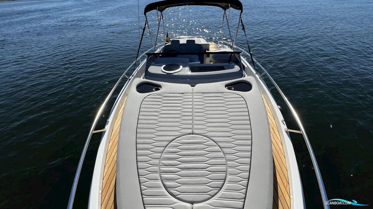 Cranchi Endurance 30