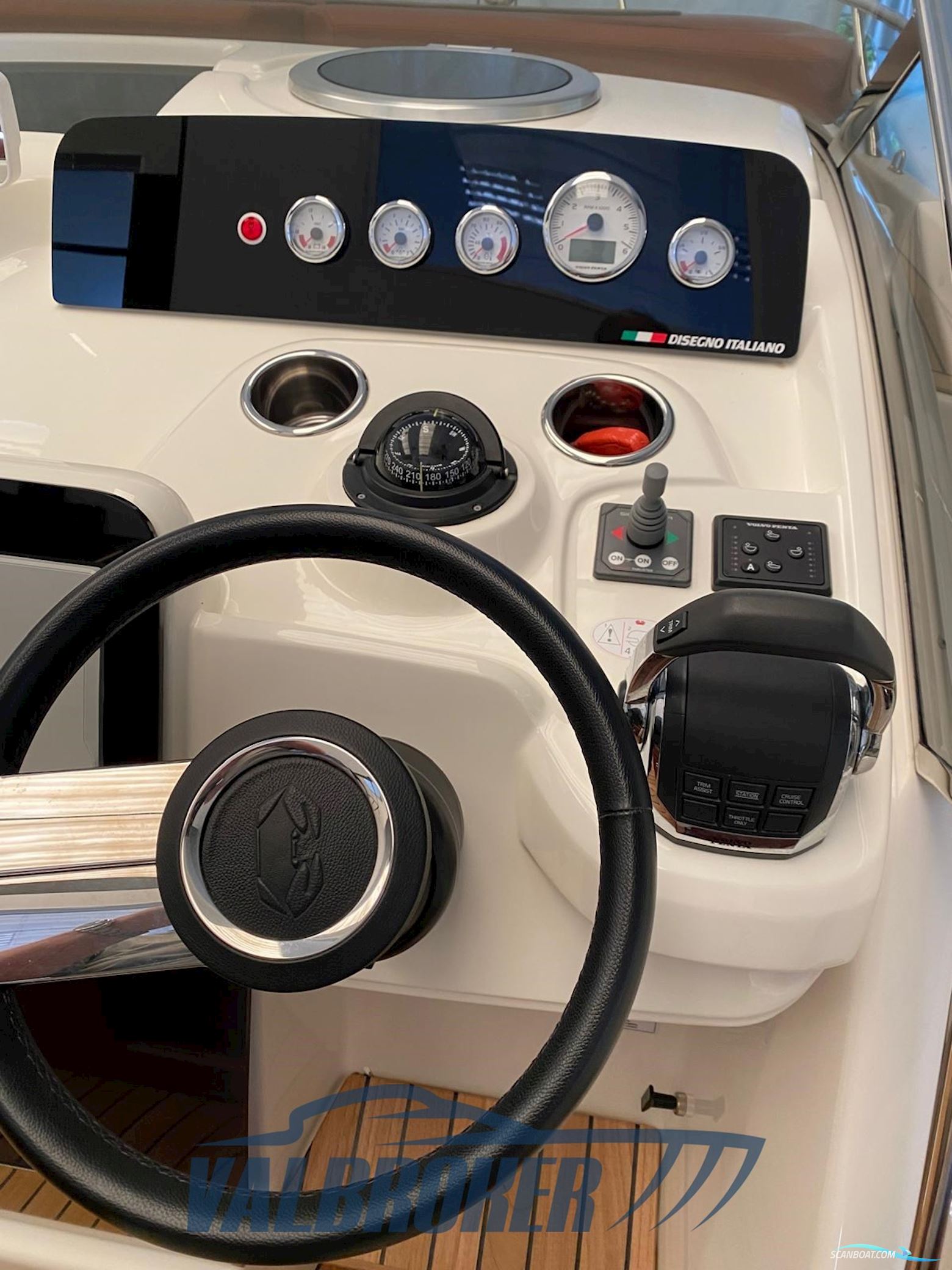 Cranchi Endurance 30