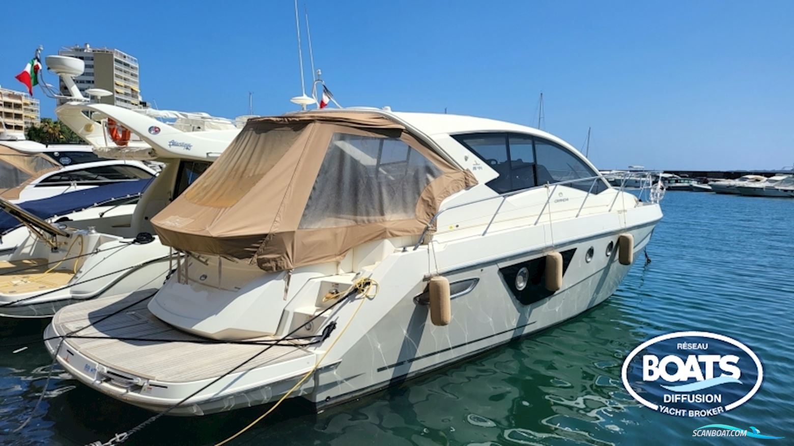 Cranchi M 44 HT Motorbåt 2013, med Volvo motor, Frankrike