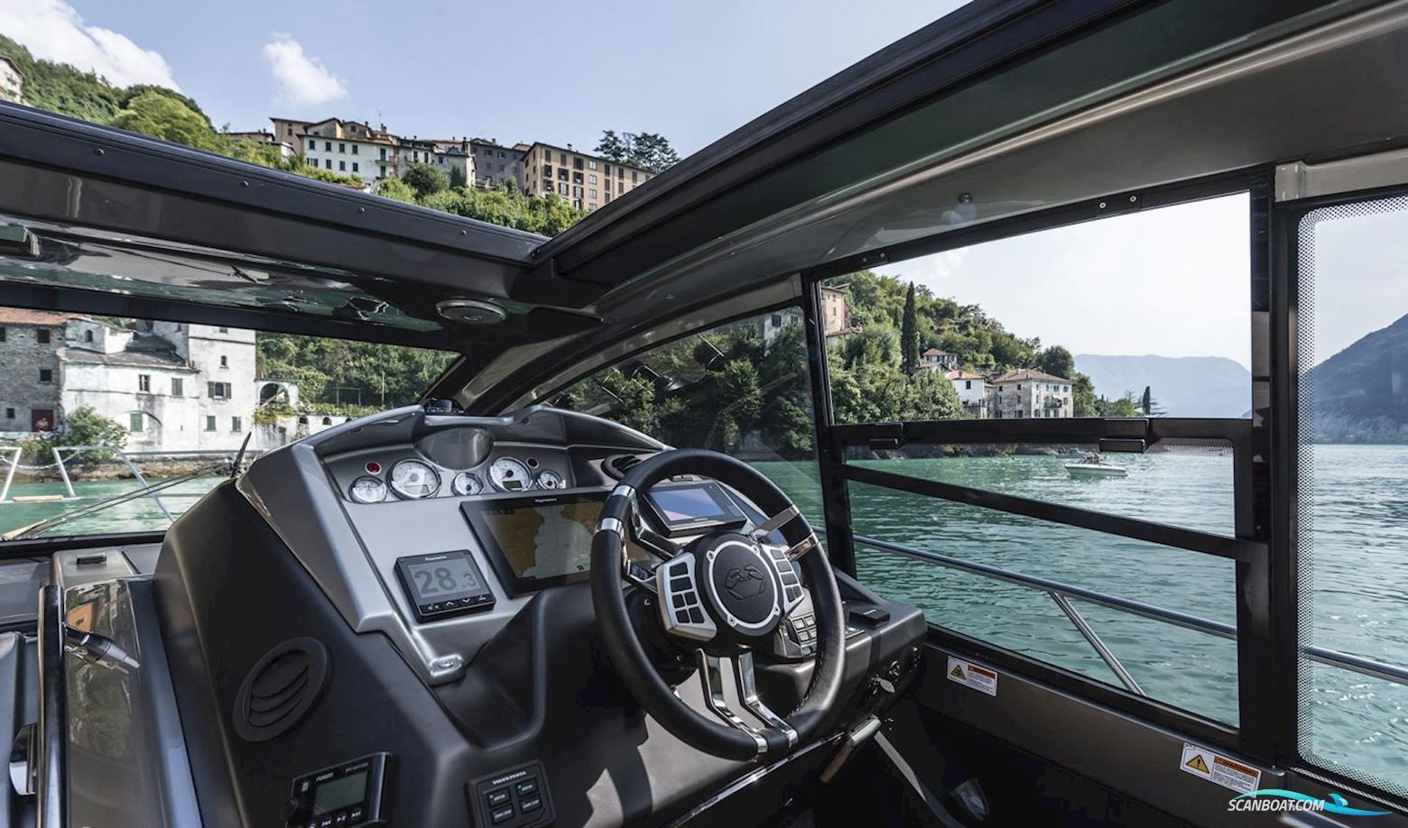 Cranchi M44 HT - preorder fra