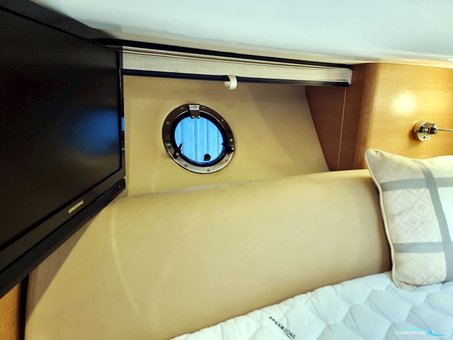 Cranchi Mediterranee 43 HT Volvo Penta IPS-600