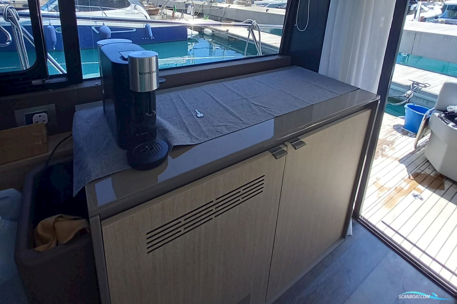 Cranchi T36 Crossover