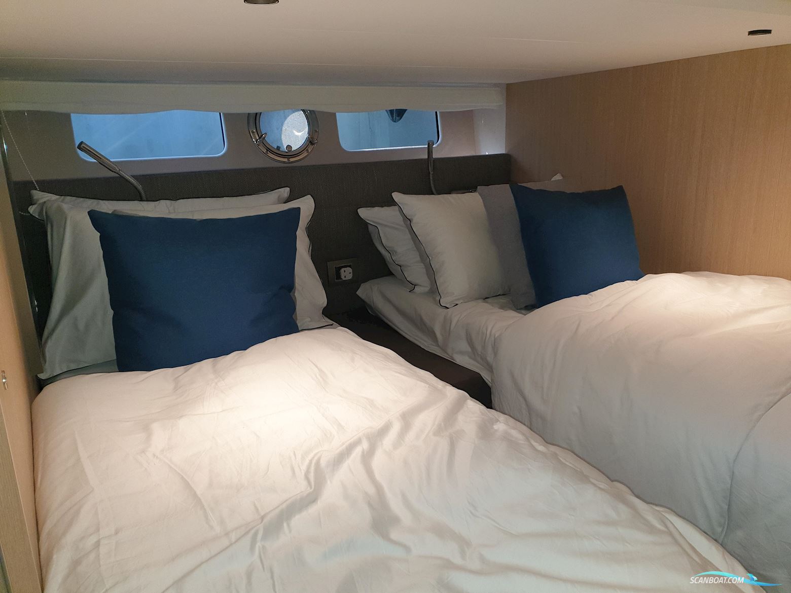 Cranchi T36 Crossover