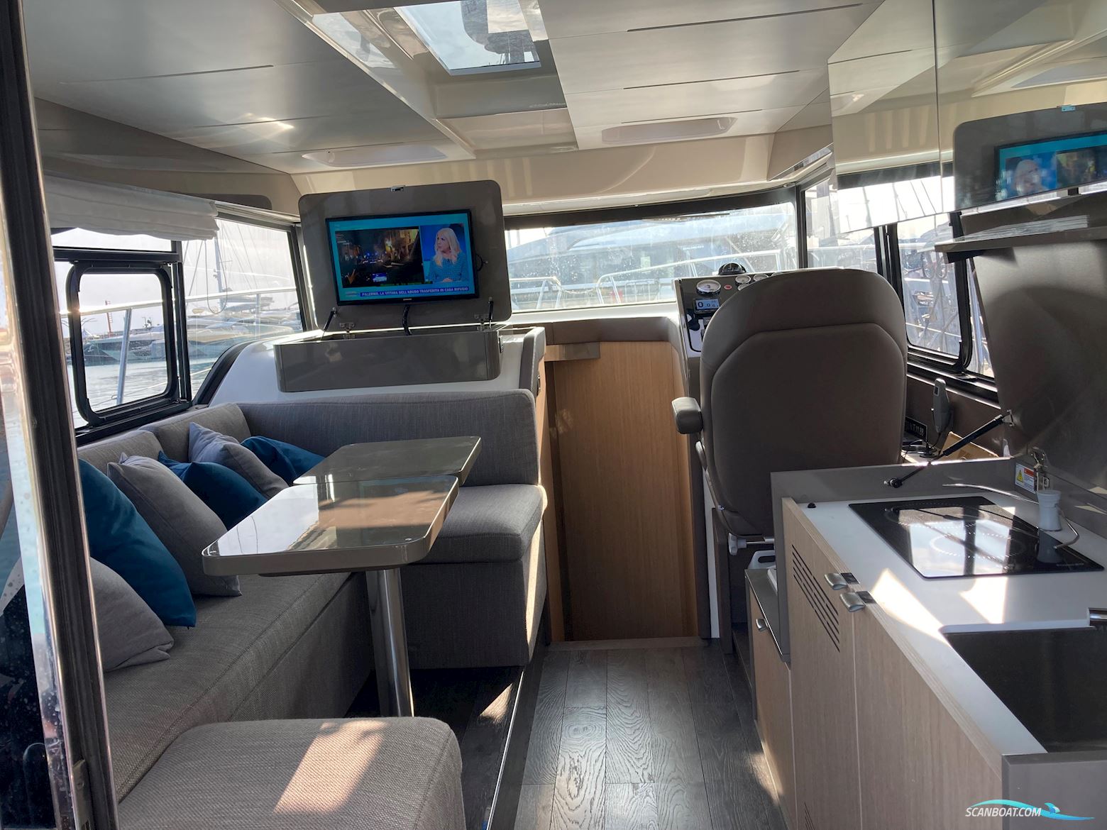 Cranchi T36 Crossover