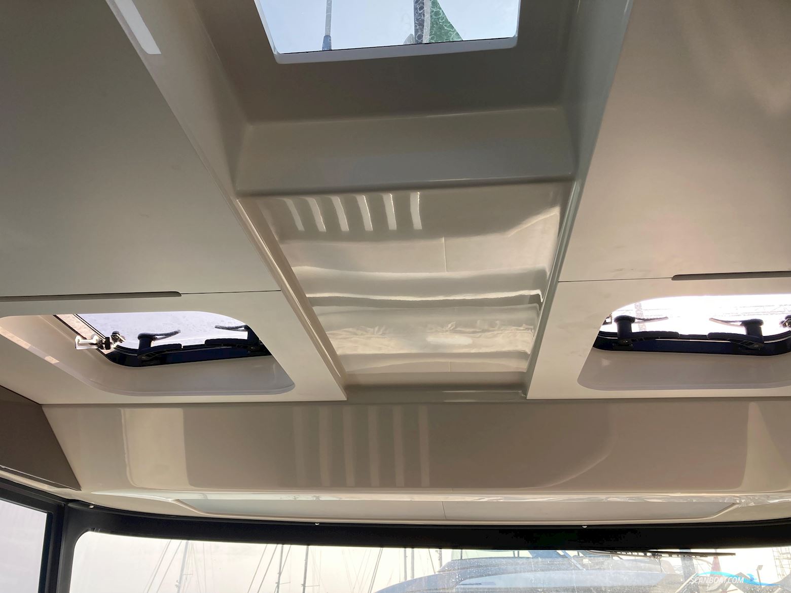 Cranchi T36 Crossover