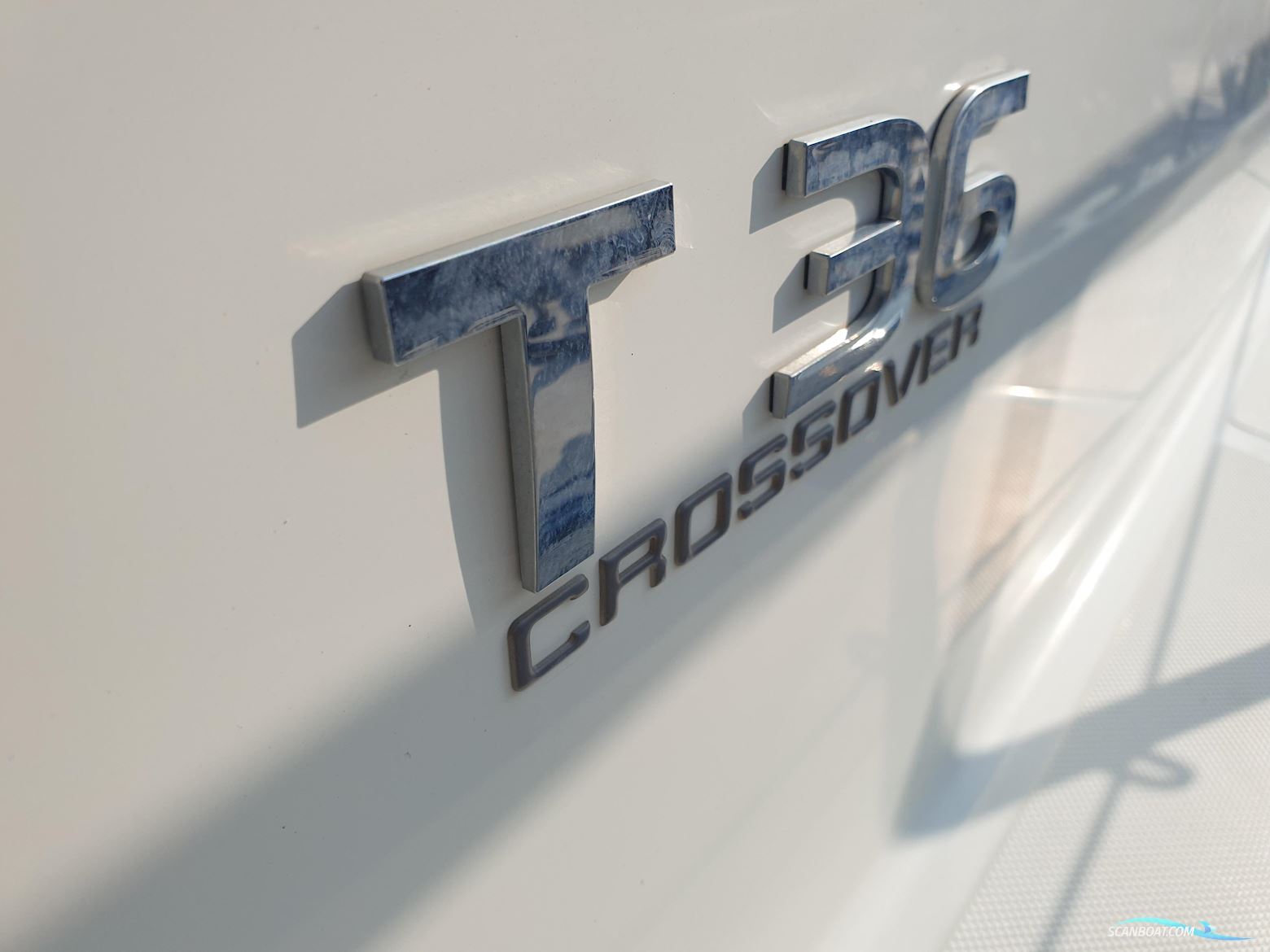 Cranchi T36 Crossover