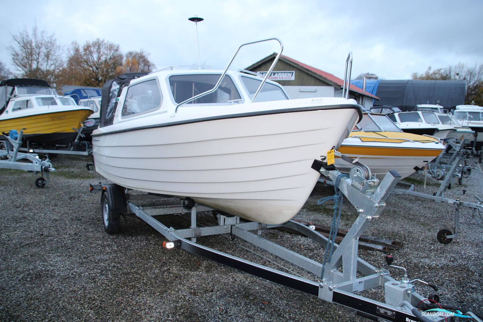 Crescent 535 Classic