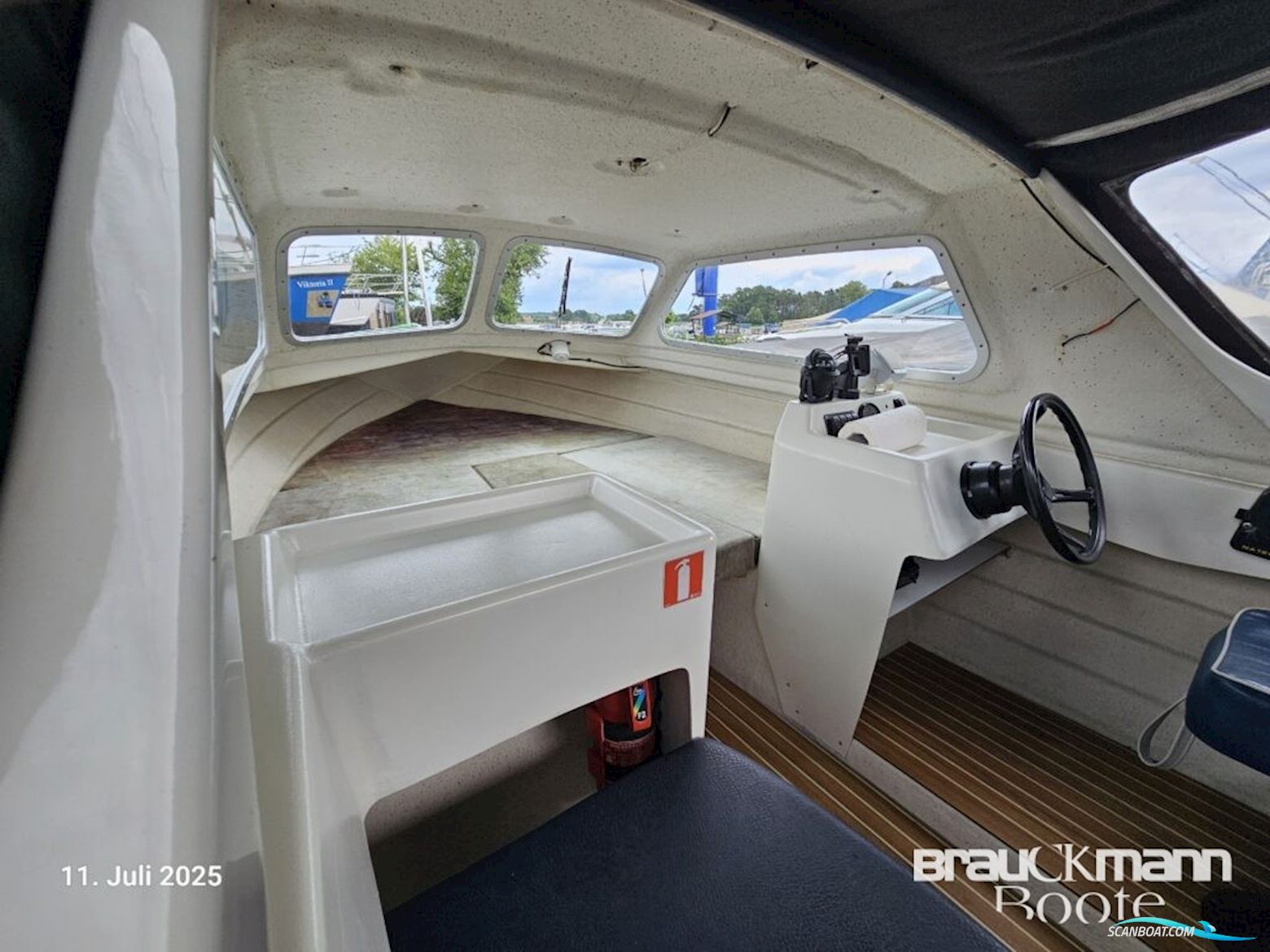 Crescent 535 Classic