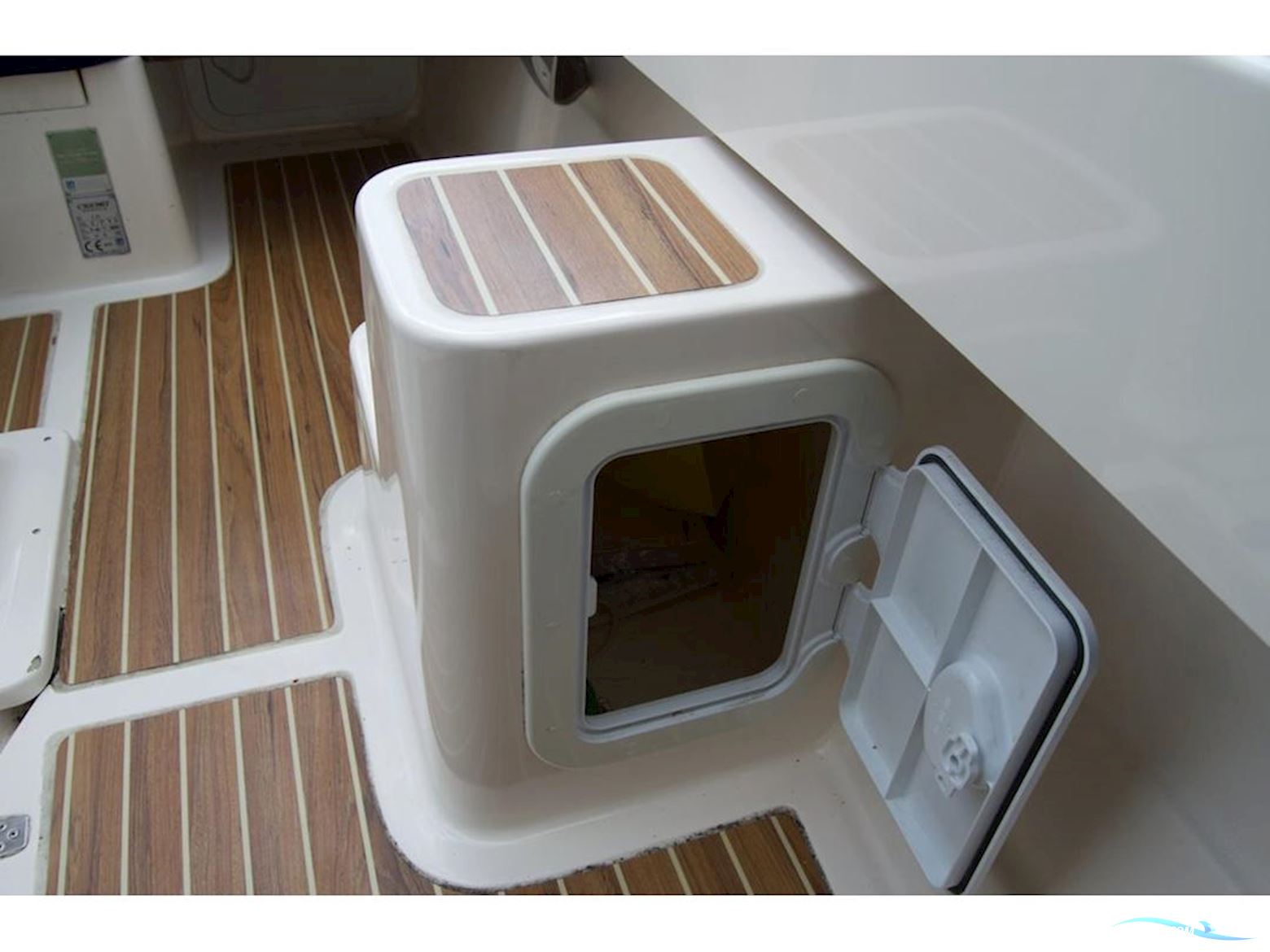 Crescent Allure 21 HT