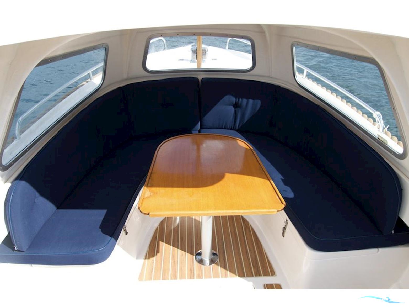 Crescent Allure 21 HT