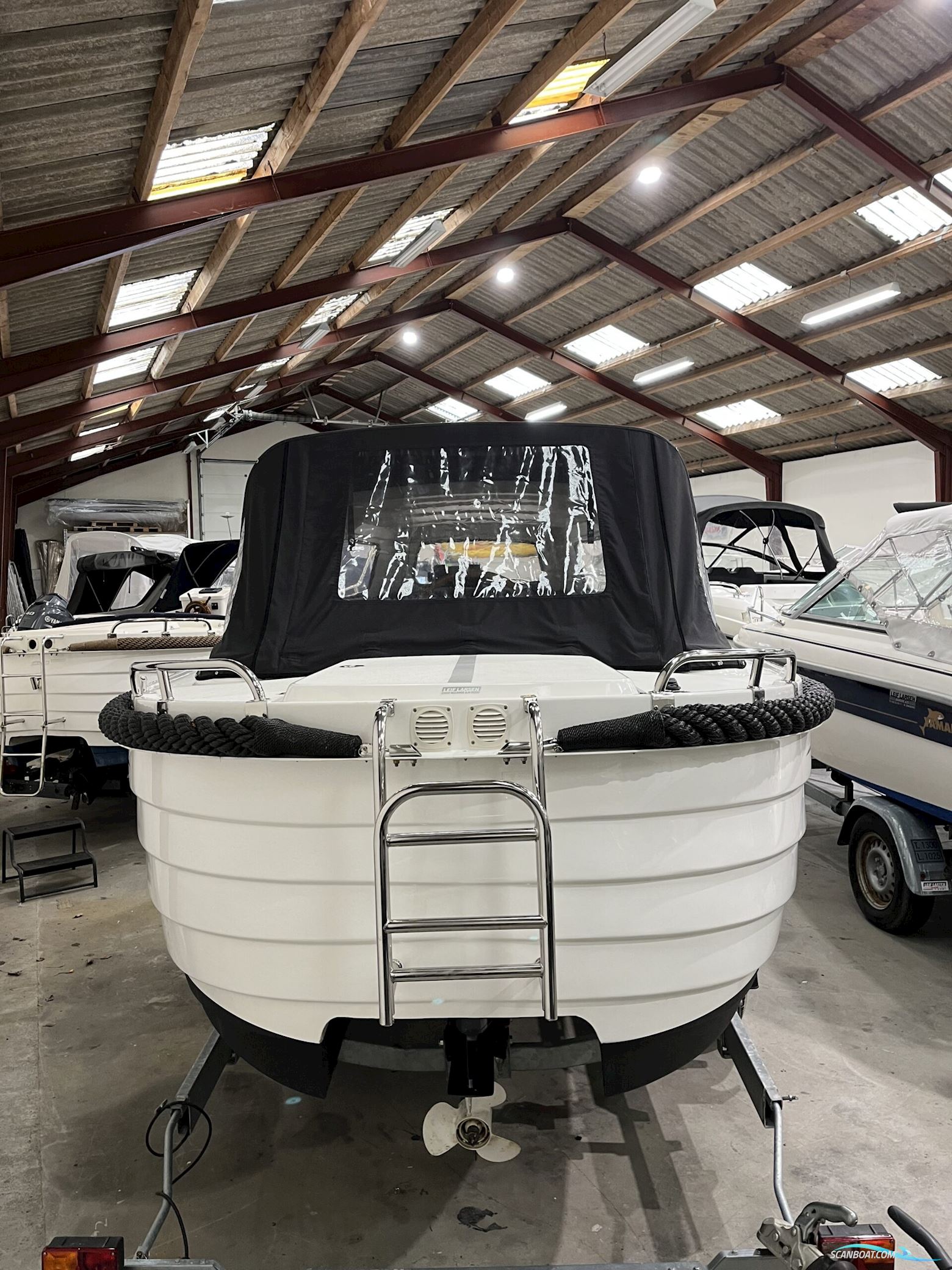 Crescent Allure 21 HT