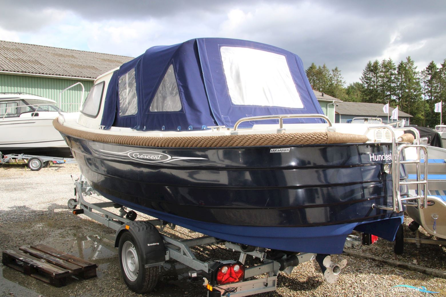 Crescent Allure 21 HT