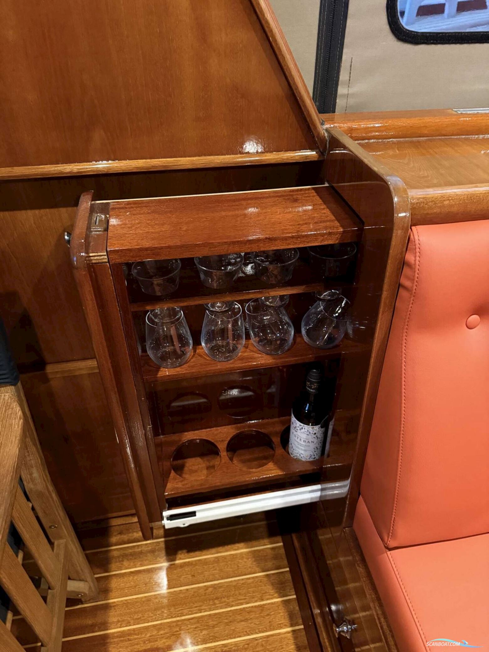 Crown Cruiser 12.85 OK Spiegeldeur