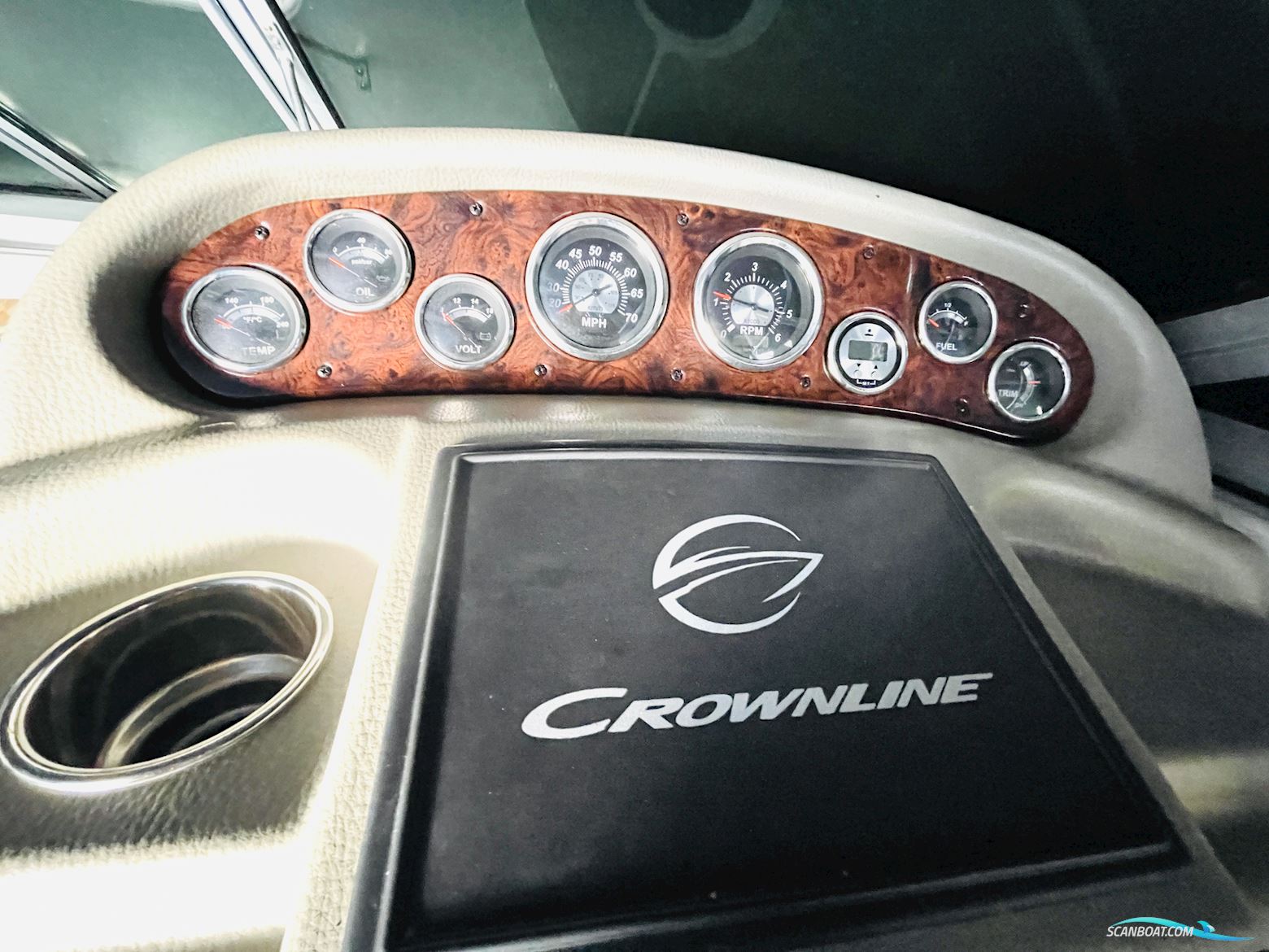 Crownline 266 SC