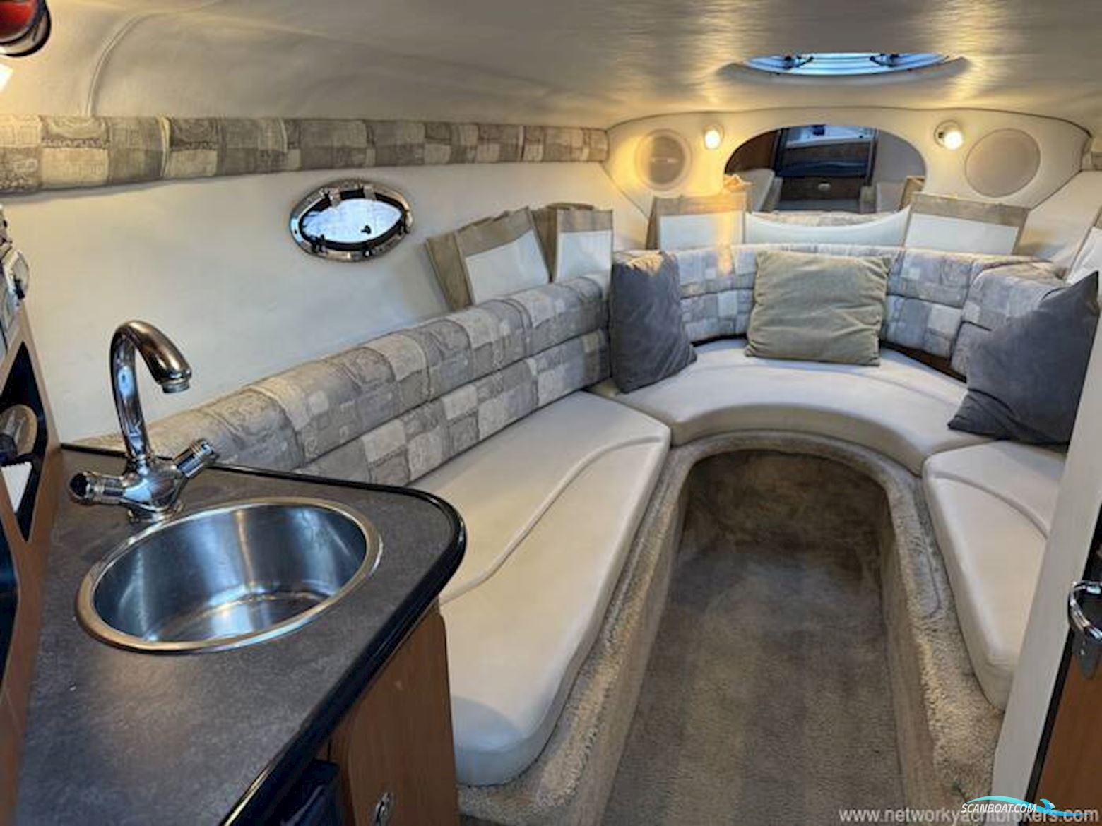 Crownline 275 Ccr