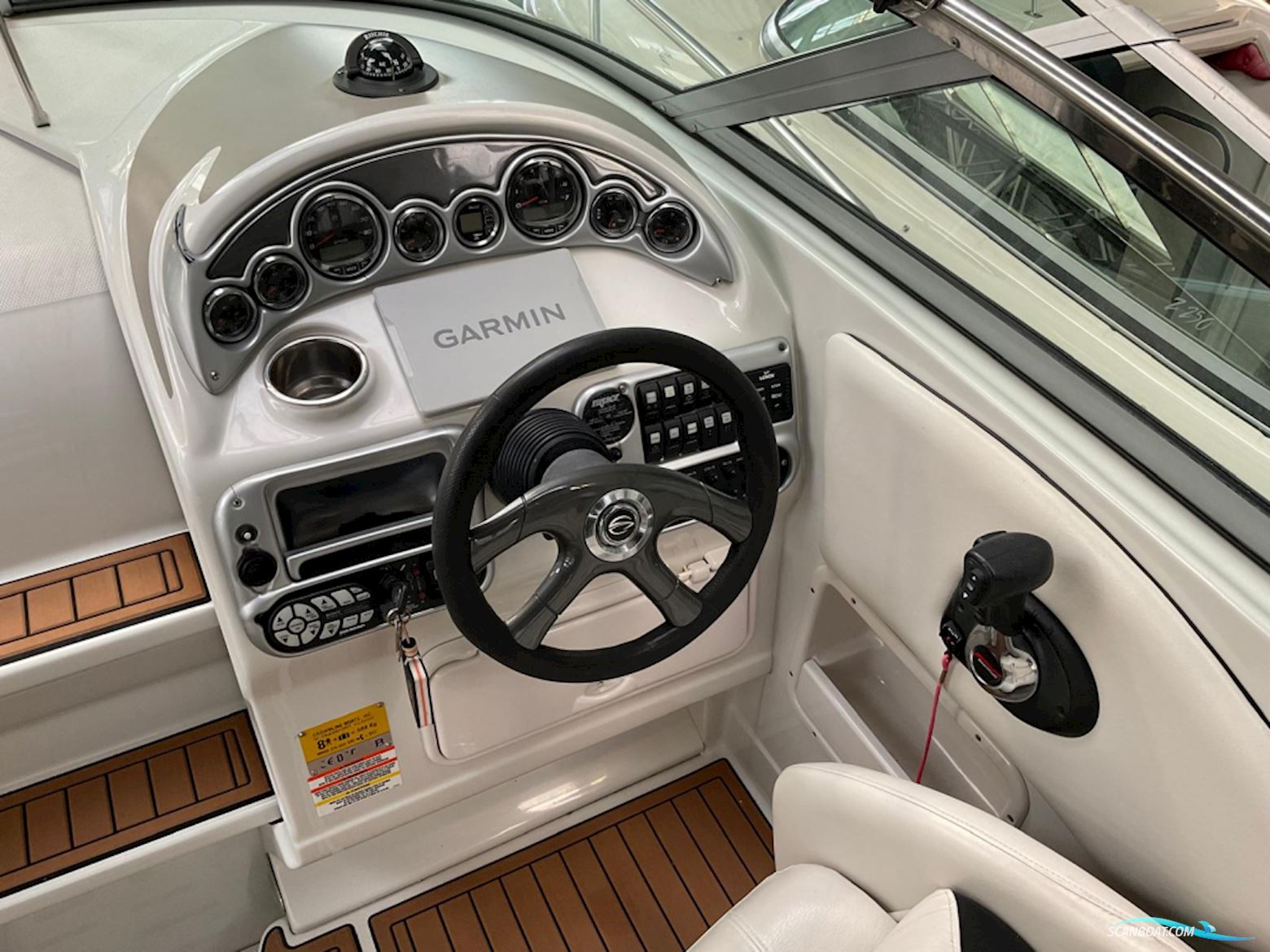 Crownline 275 Sport Cruiser