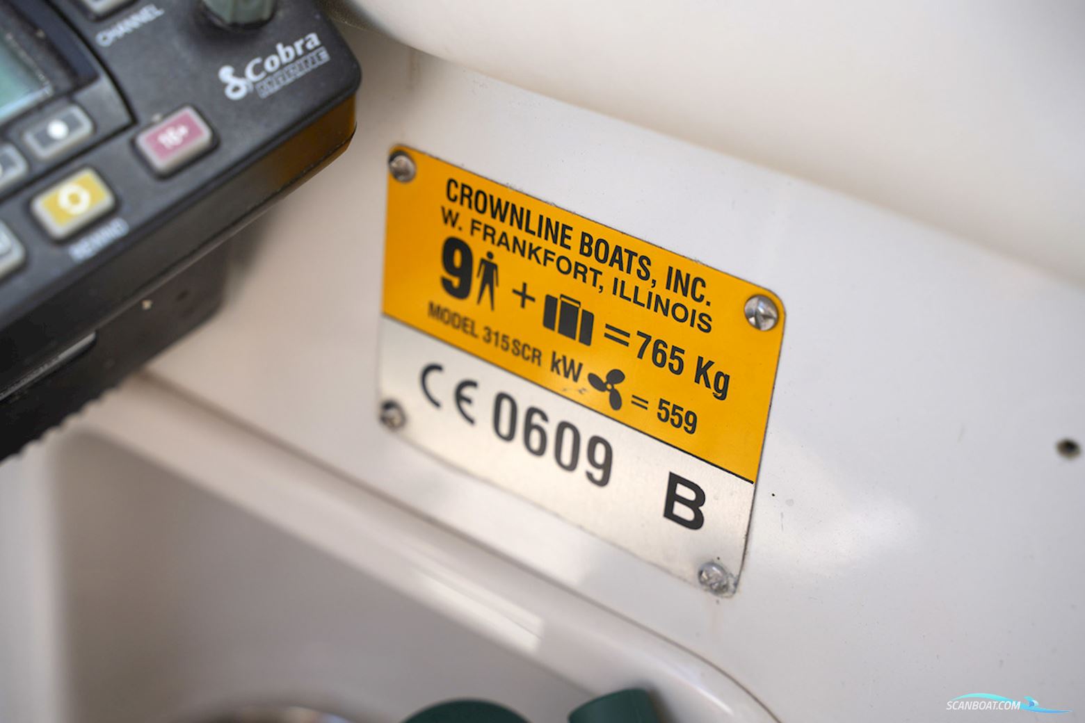 Crownline 315 Scr