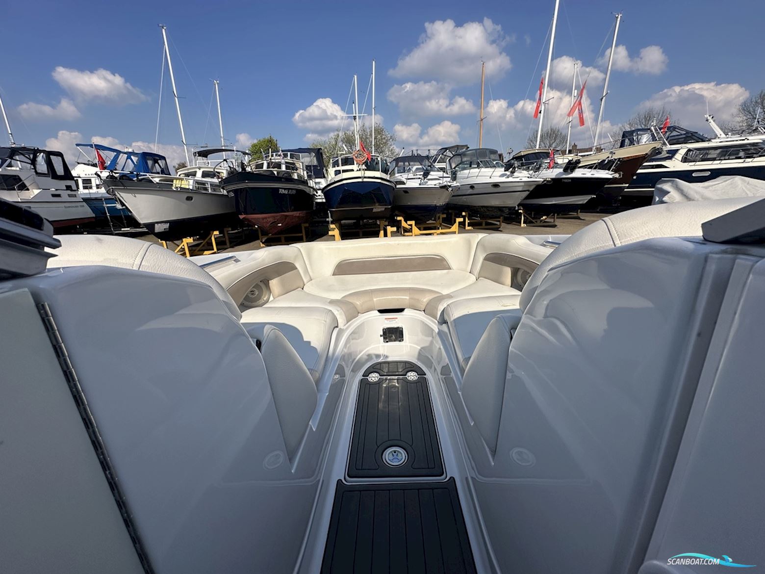 Crownline E6