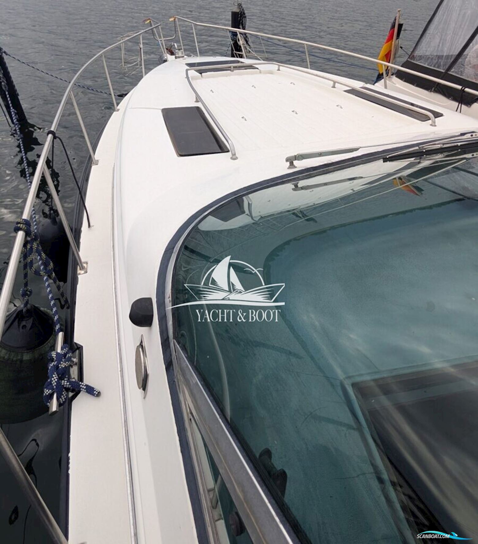 Cruiser Yachts 3270 Esprit