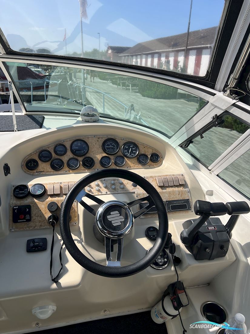 Cruisers Yacht Rouge 3075