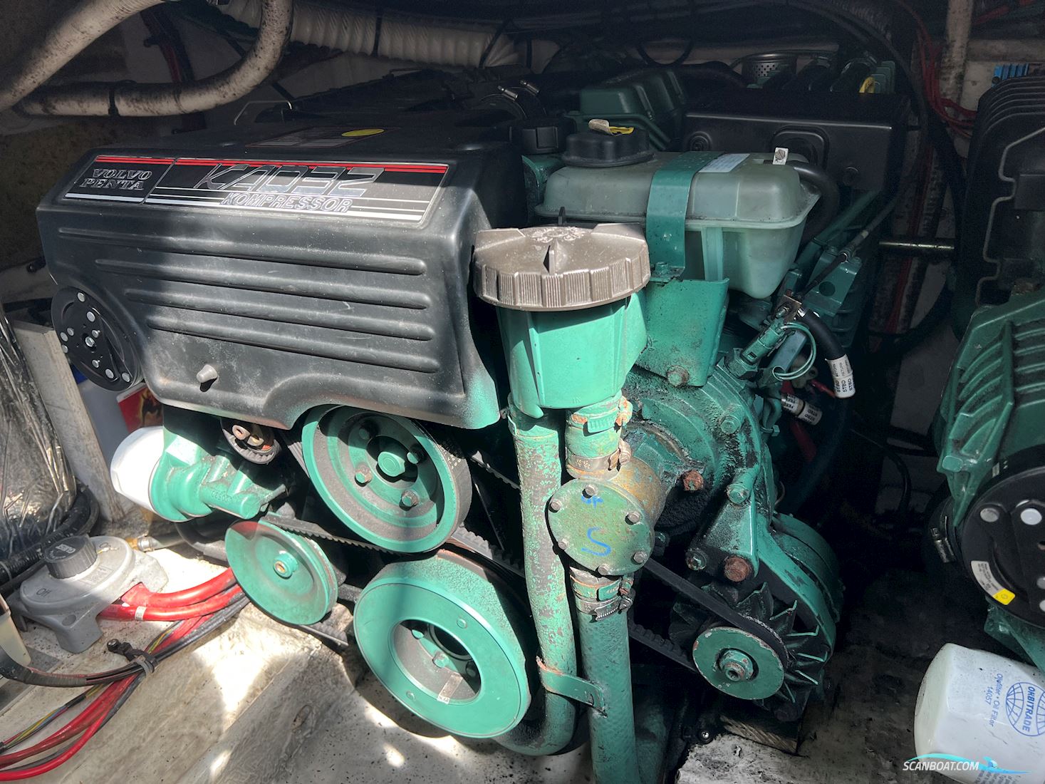 Cruisers Yacht Rouge 3075