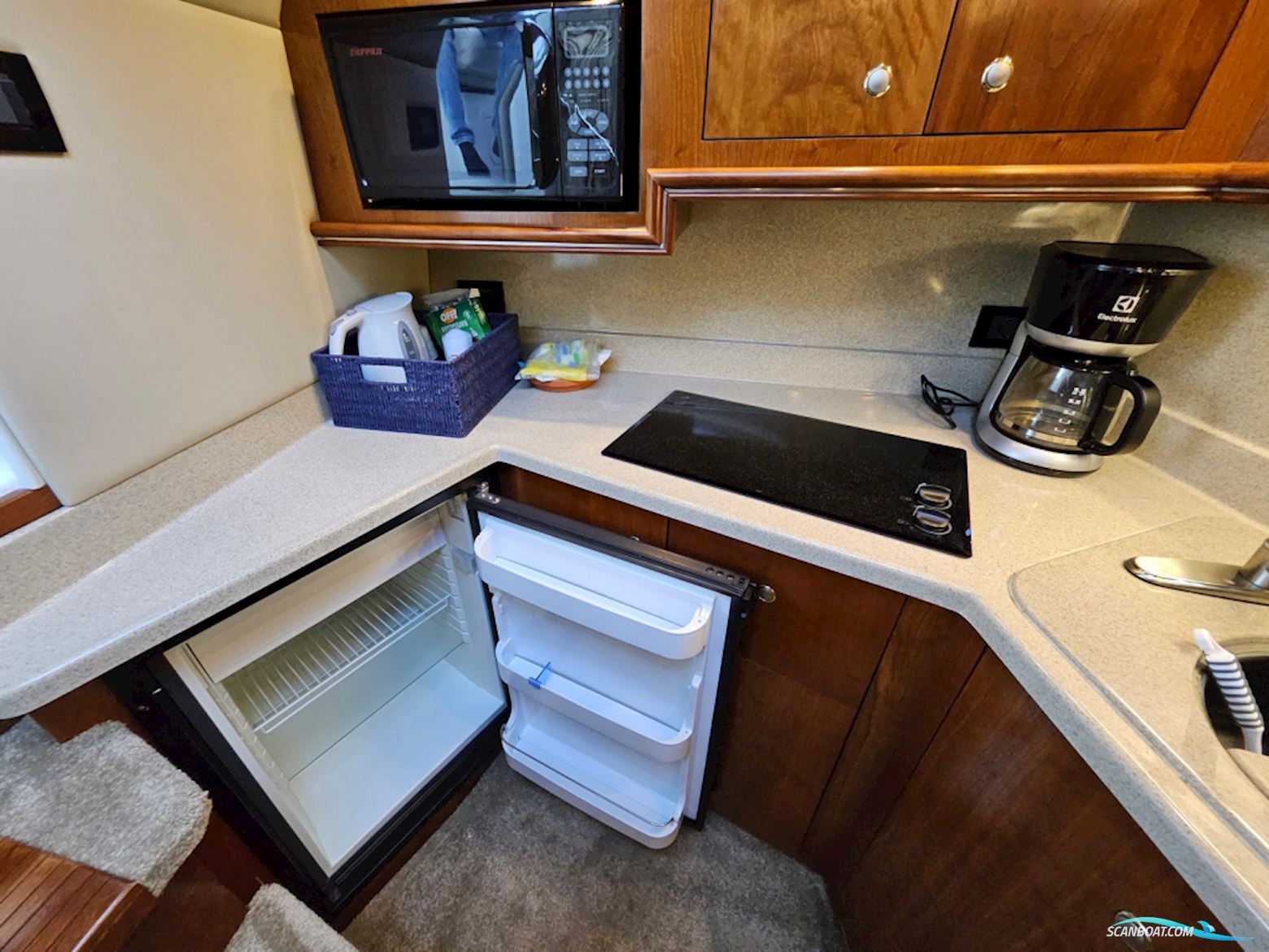 Cruisers Yachts 340 Express