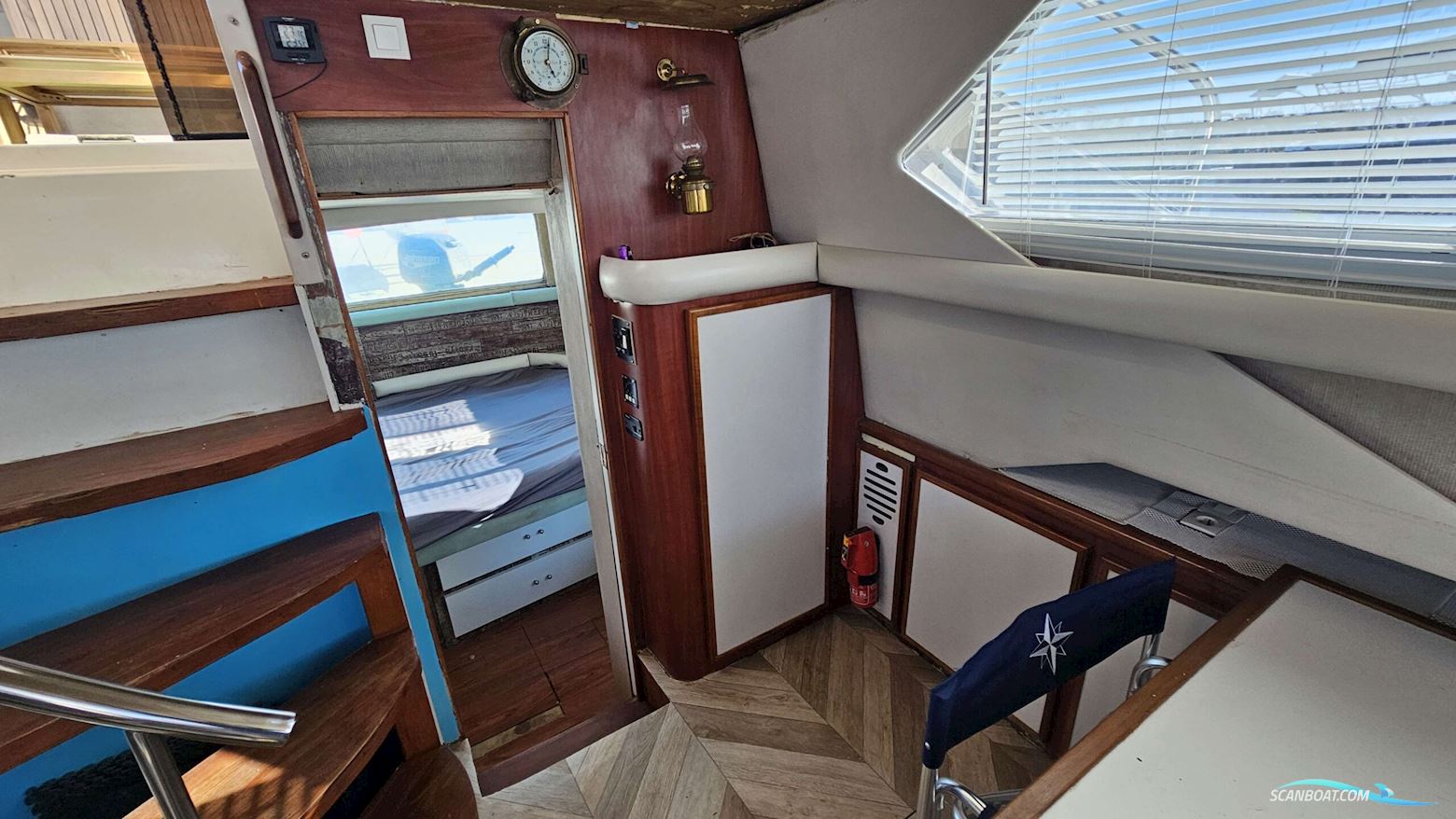 Cruisers Yachts 3850 Aft