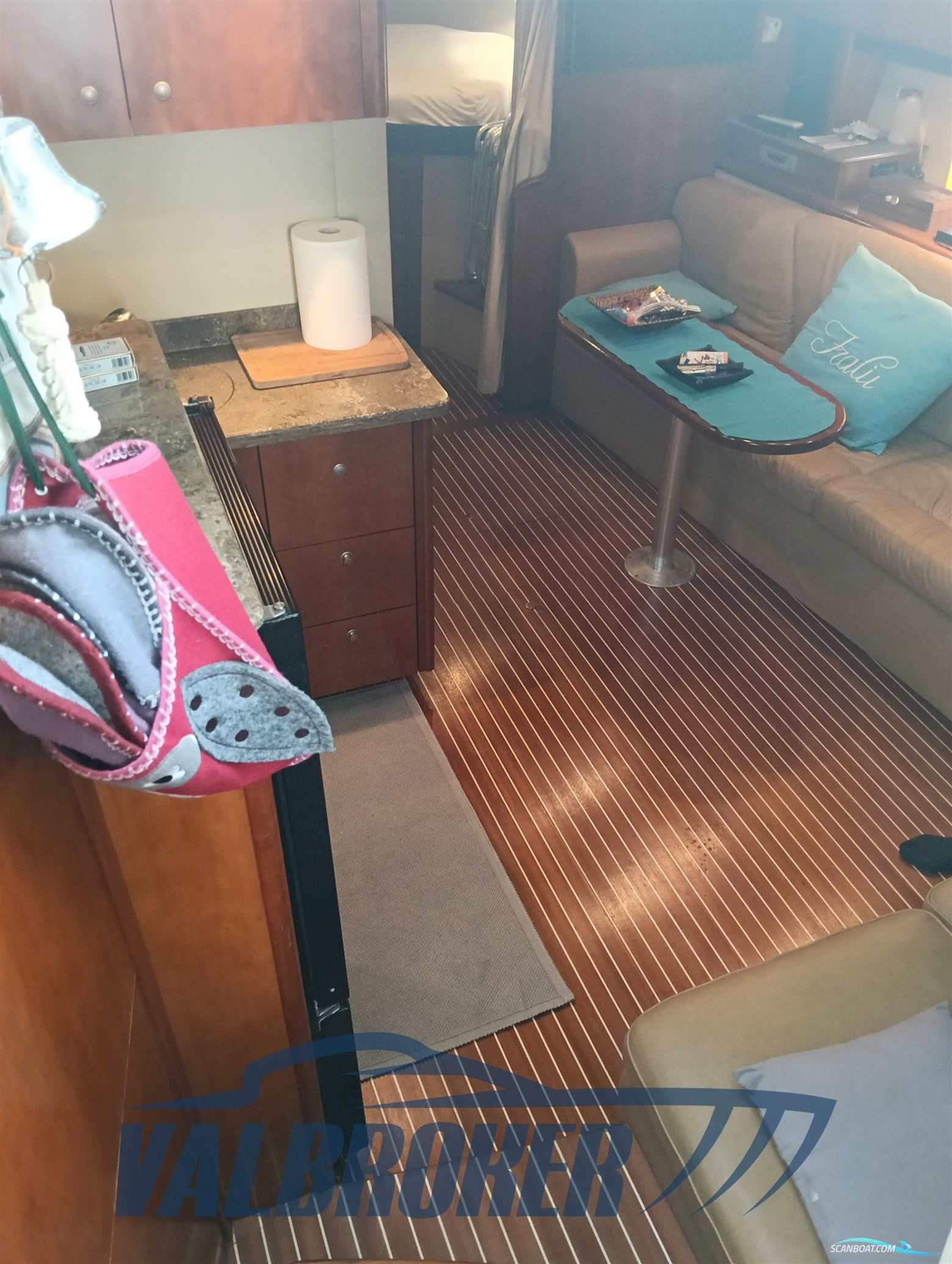 Cruisers Yachts 390 SC