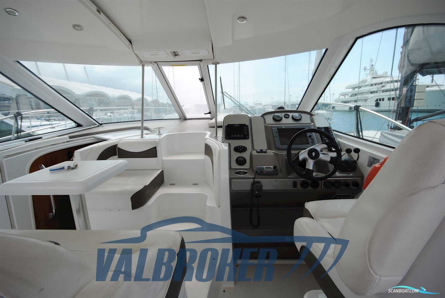 Cruisers Yachts 390 SC