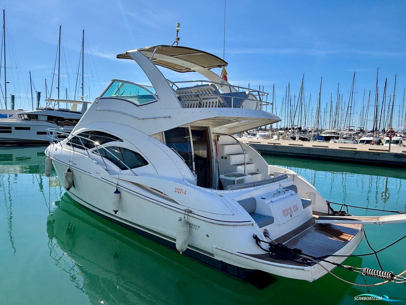 Cruisers Yachts 447 Sport Sedan Motorbåt 2007, med Volvo Penta motor, Spanien